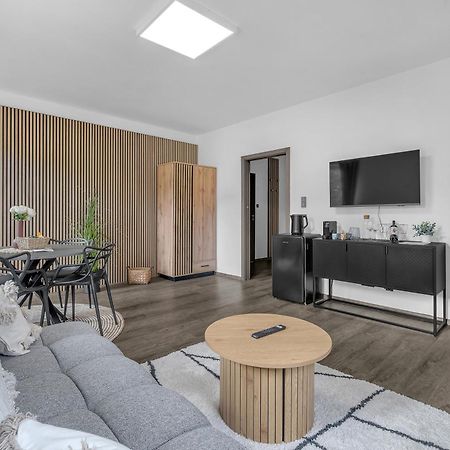 Hotel U Krale Jiriho Stráž pod Ralskem 외부 사진